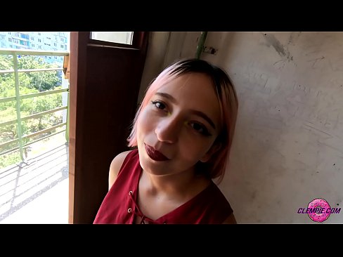 ❤️ 学生Sensual在内陆地区吸食陌生人--在他脸上射精 ❤ Anal video